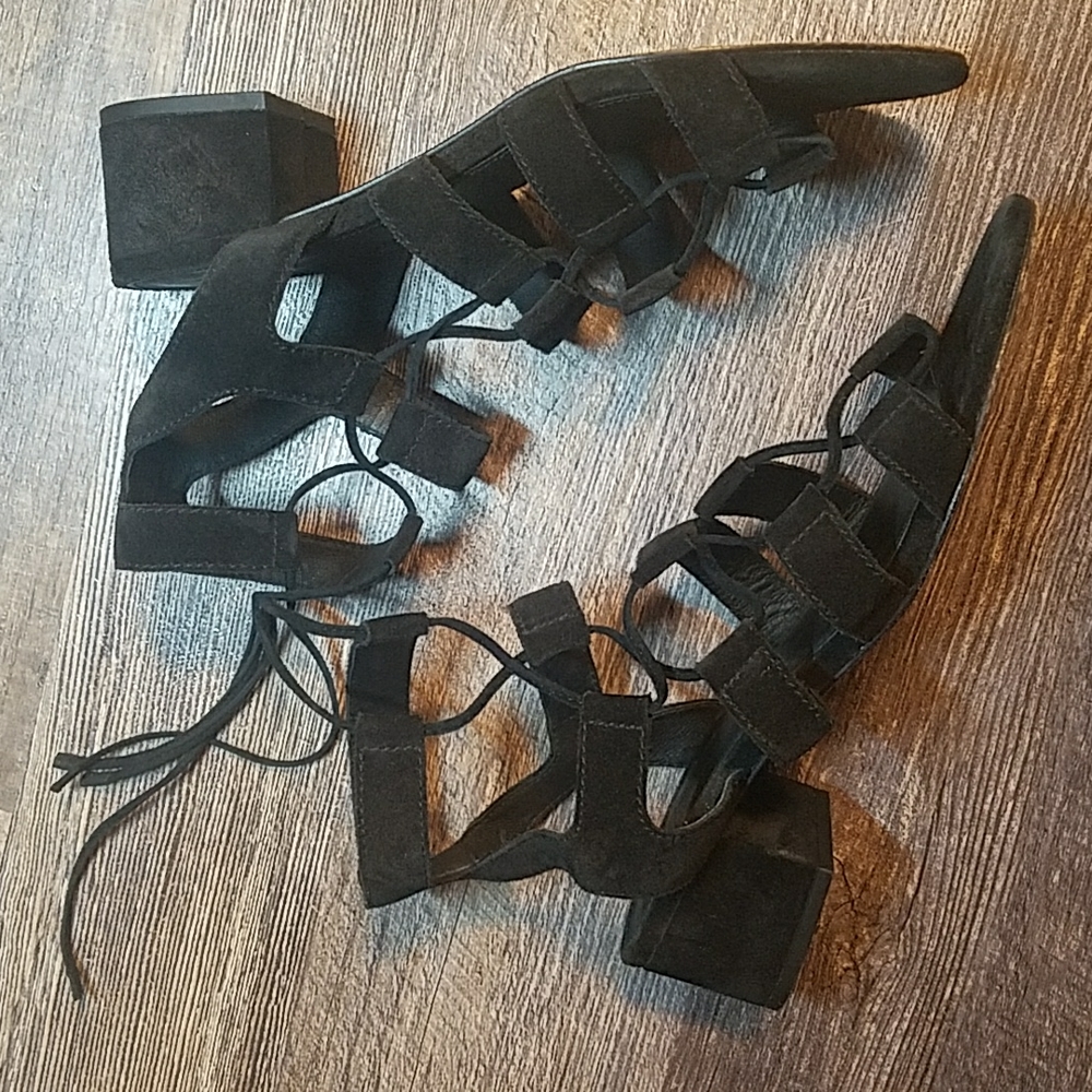 FRYE  Size 10 Gladiator Sandal Black Leather Lace up Short heel - Picture 7 of 16